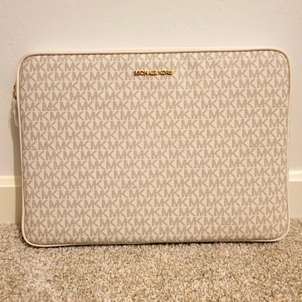 Michael Kors Cream Jet Set Logo Stripe 13 Inch Laptop Case